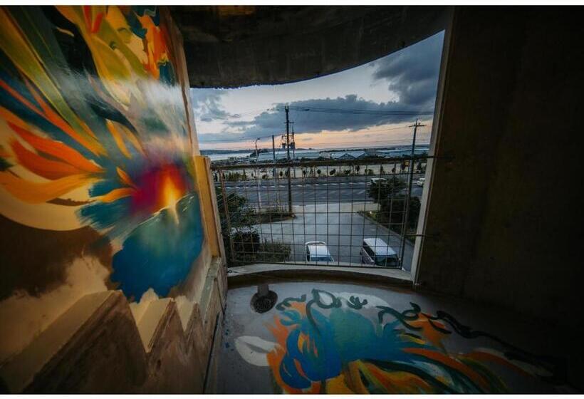 디럭스 룸, Buzz Resort