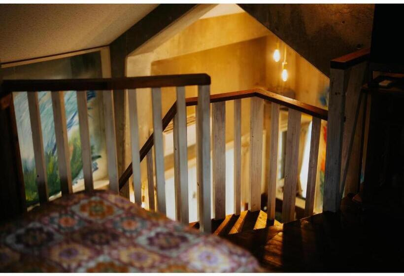 디럭스 룸, Buzz Resort