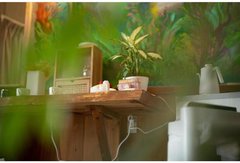 디럭스 룸, Buzz Resort