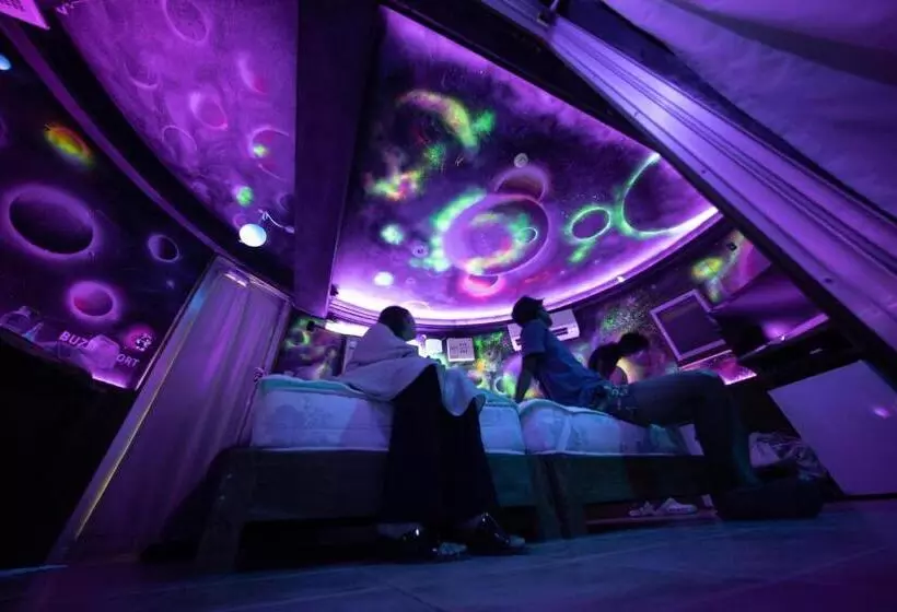 ガーデンビュースタンダードルーム, Buzz Resort