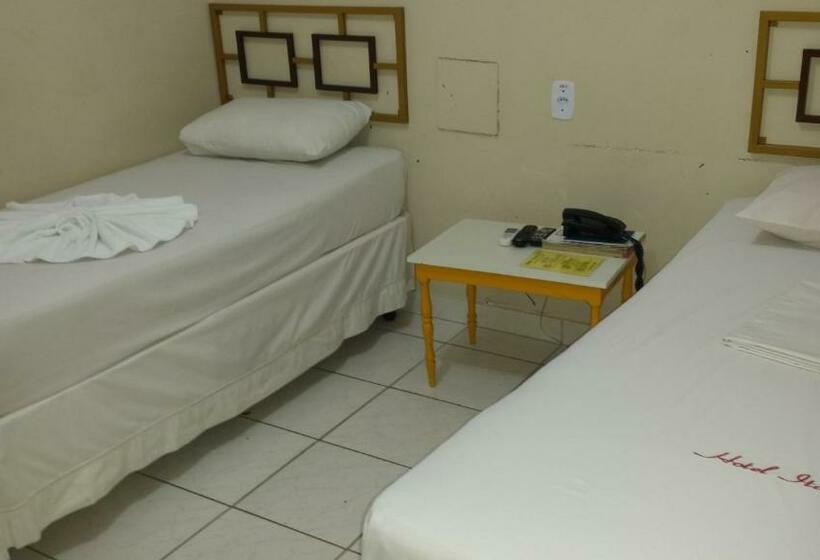 חדר אקונומי לשלושה, Itaipu