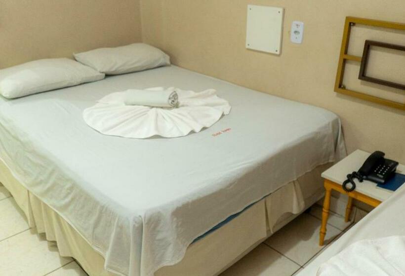 חדר אקונומי לשלושה, Itaipu