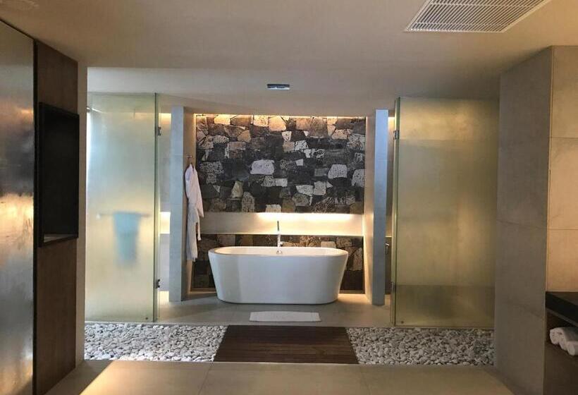 Люкс Вид на Море, Katamaran Hotel & Resort Lombok