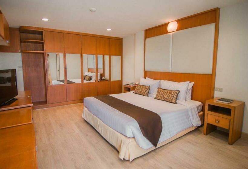 Люкс с Балконом, Pacific Park