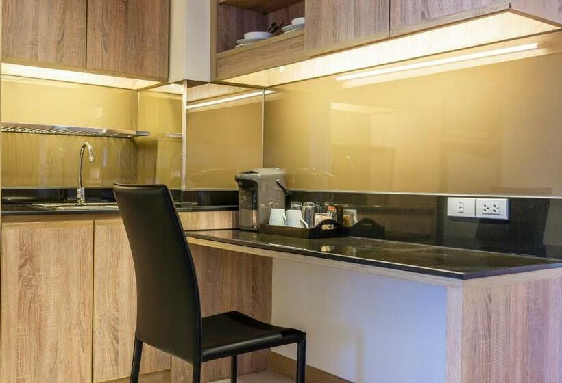 Номер Deluxe, Pacific Park