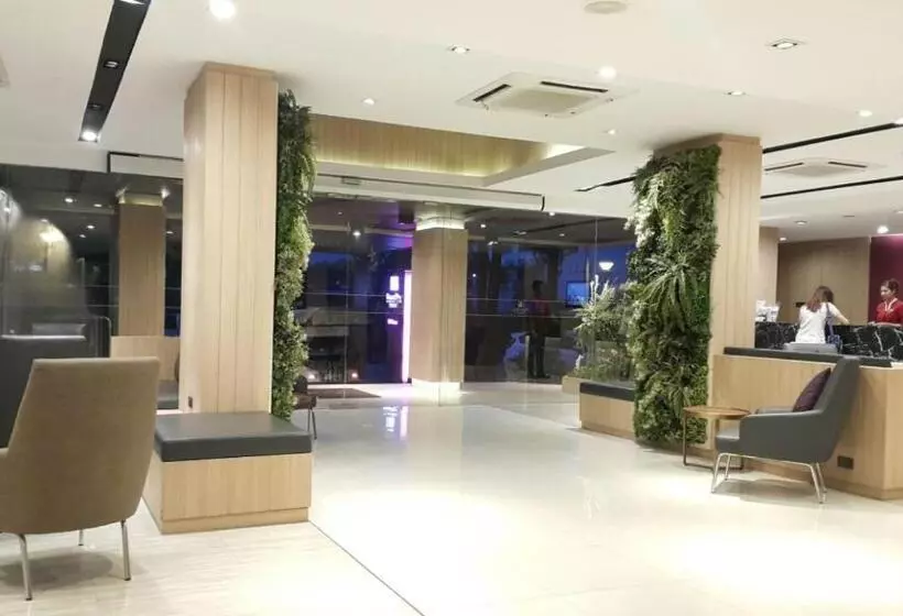 バルコニー付きスタンダードルーム, Pacific Park
