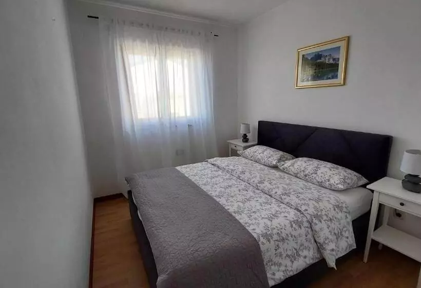 Huoneisto 1 Makuuhuone, Rooms And Apartment Matosevic
