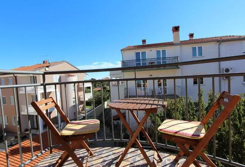Standard-huone Parveke, Rooms And Apartment Matosevic