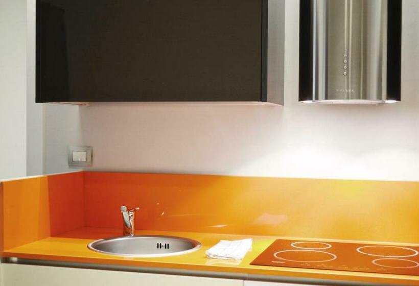 إستوديو قياسى مزودة بتراس, Piazza Castello Suite