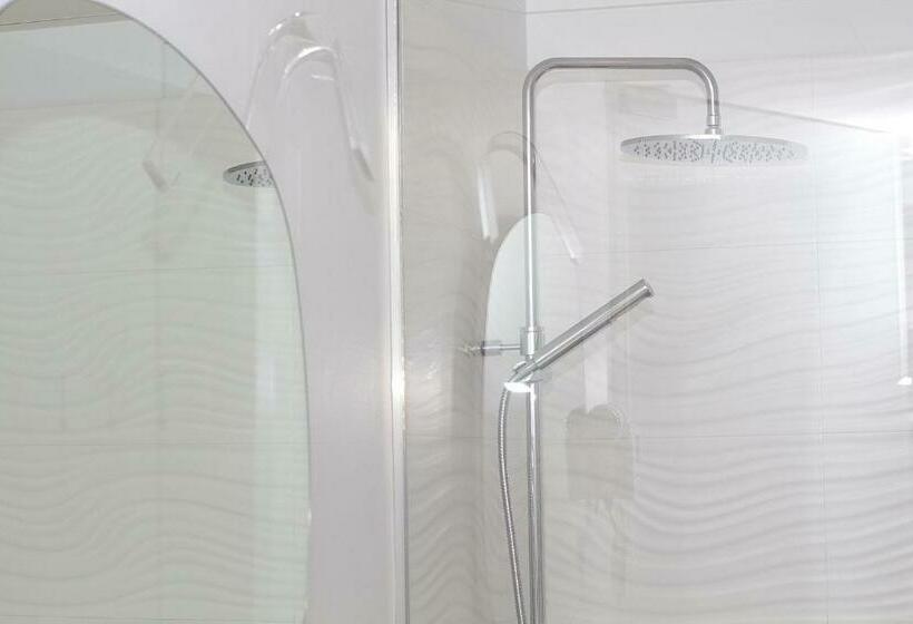 غرفة قياسية فردية, Piazza Castello Suite