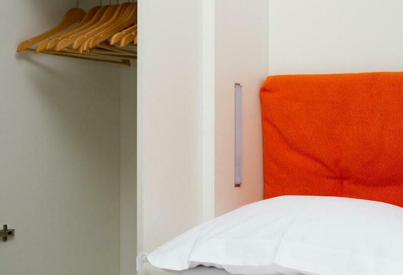 إستوديو قياسى مزودة بتراس, Piazza Castello Suite