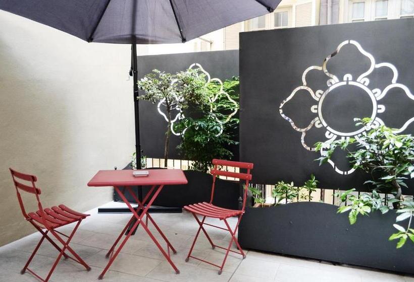 إستوديو قياسى مزودة بتراس, Piazza Castello Suite