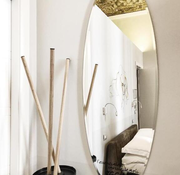 جناح ديلوكس, Piazza Castello Suite