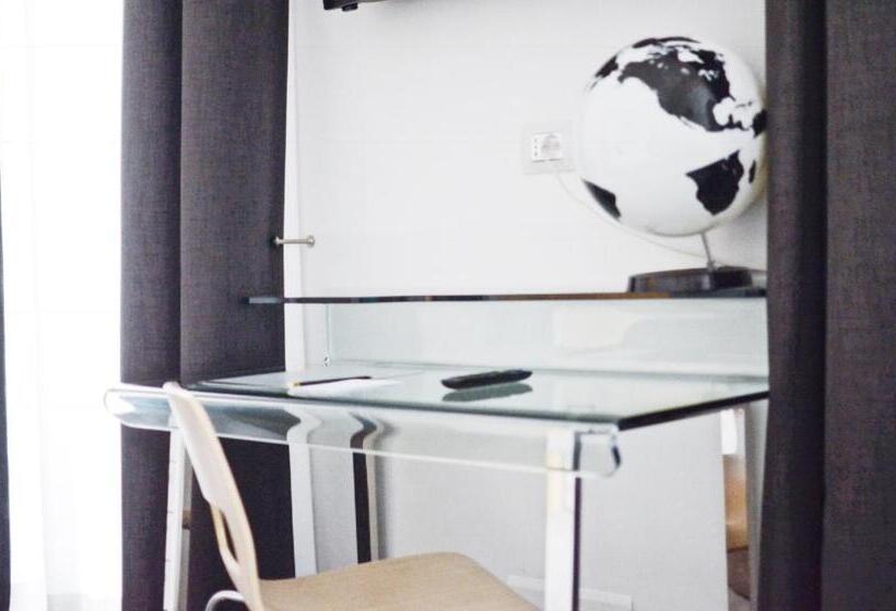 غرفة ديلوكس, Piazza Castello Suite