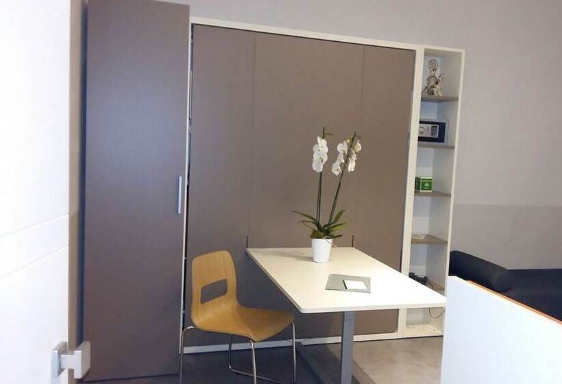 غرفة ديلوكس, Piazza Castello Suite