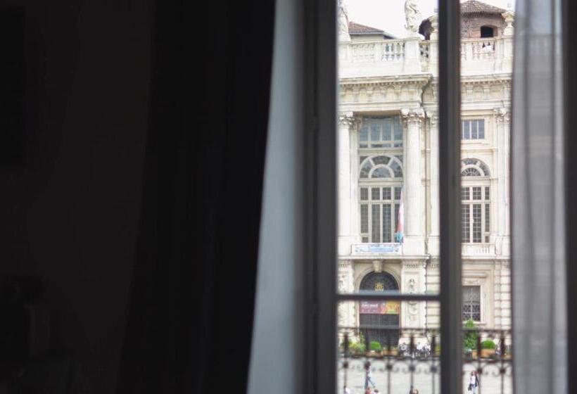 جناح ديلوكس مع إطلالات, Piazza Castello Suite