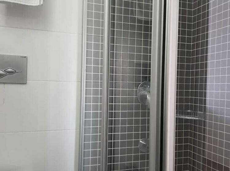 Habitació Economy, Z Otel