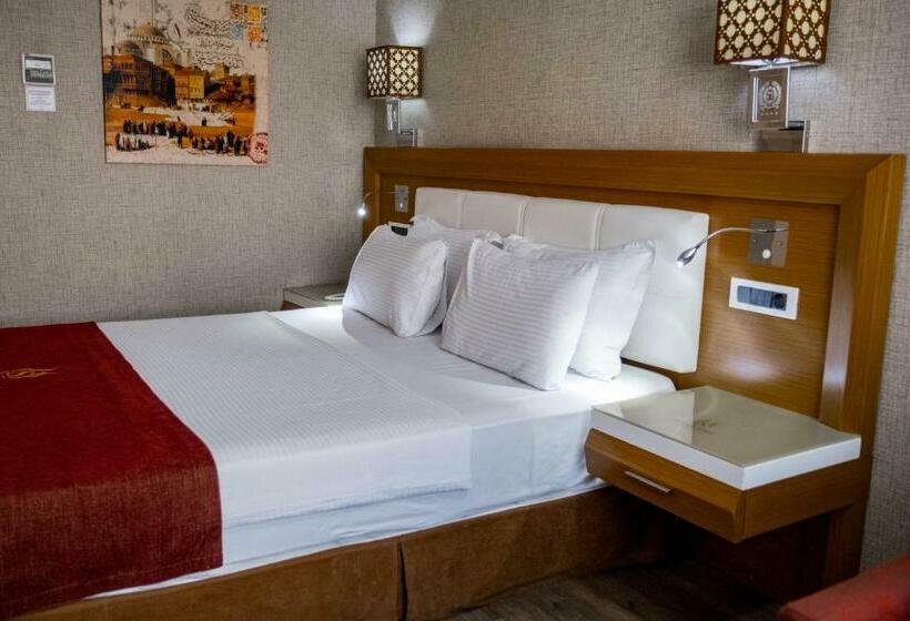 스탠다드 룸, Selçuk