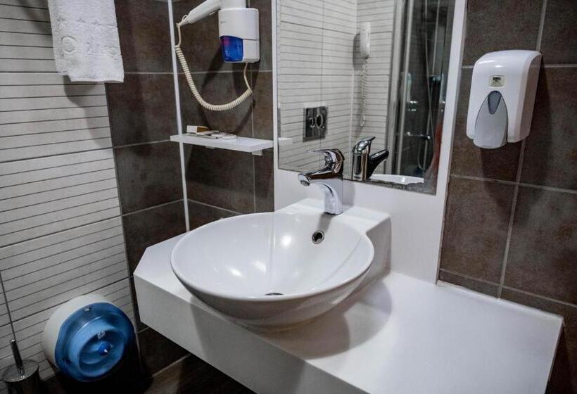 스탠다드 룸, Selçuk