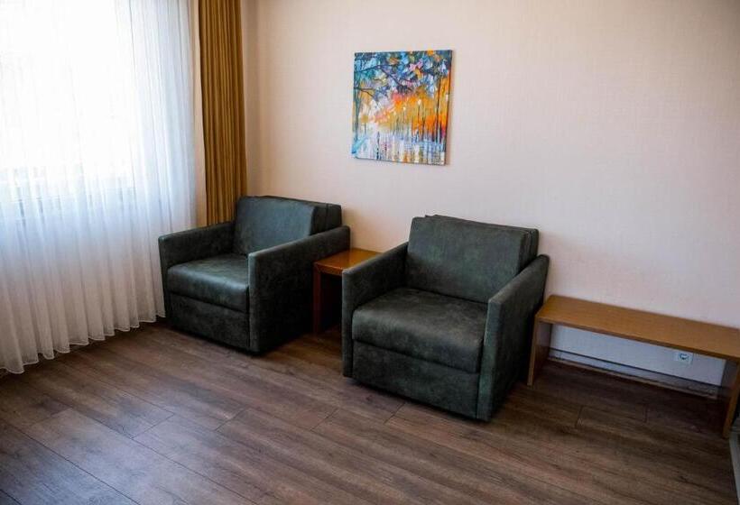 디럭스 룸, Selçuk