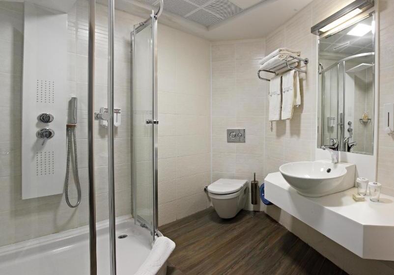 디럭스 룸, Selçuk