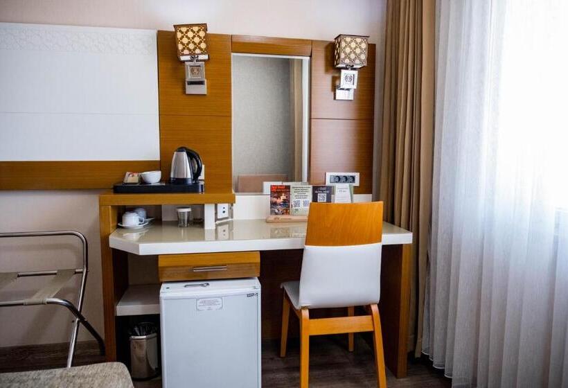 스탠다드 룸, Selçuk