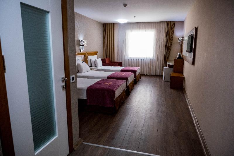 스탠다드 트리플 룸, Selçuk