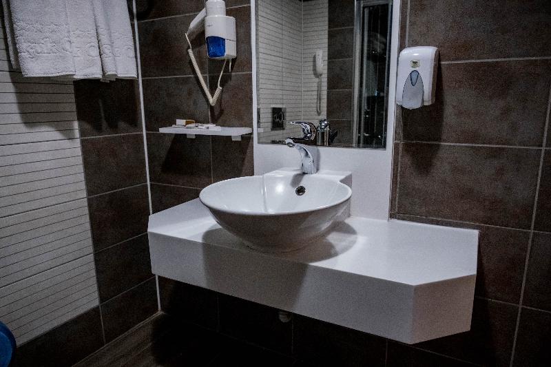 스탠다드 트리플 룸, Selçuk