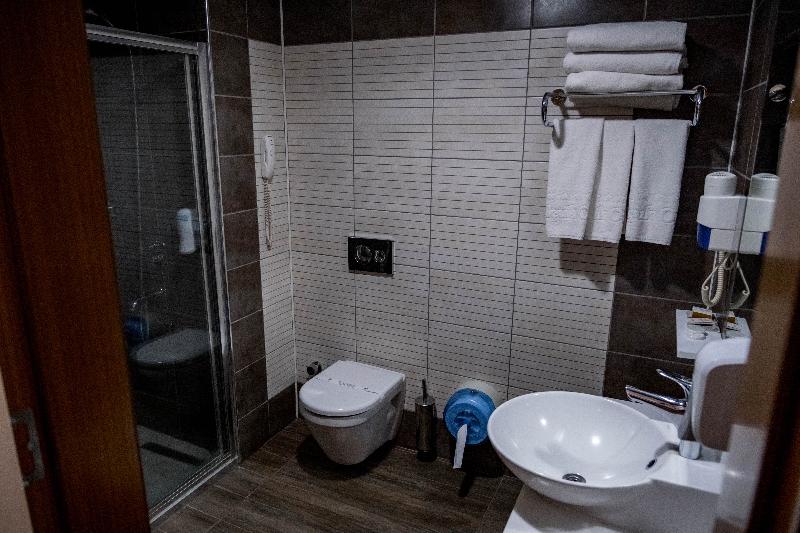 스탠다드 트리플 룸, Selçuk