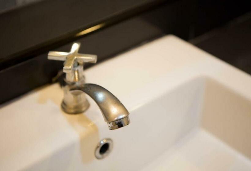 디럭스 룸, Serene Residence