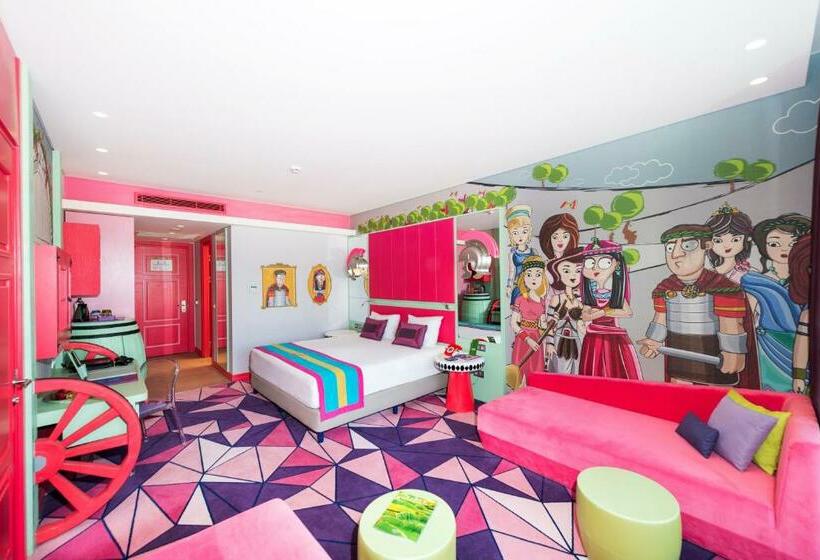Номер Deluxe, The Land of Legends Kingdom Hotel  All in Concept