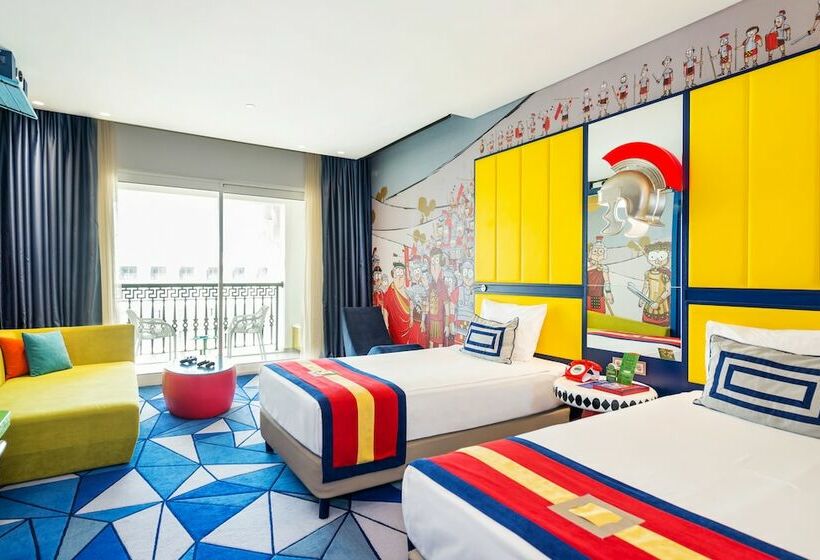 غرفة ديلوكس, The Land of Legends Kingdom Hotel