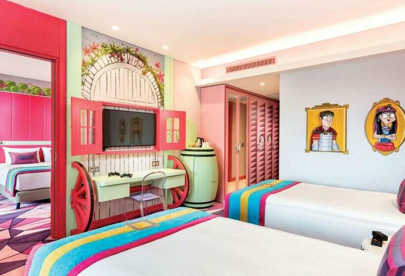 غرفة قياسية متصلة, The Land of Legends Kingdom Hotel