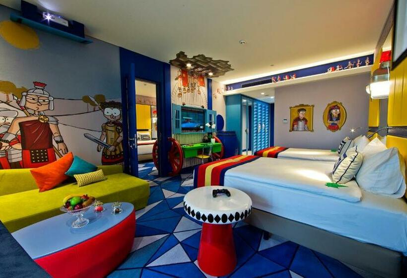اتاق استاندارد تودرتو, The Land of Legends Kingdom Hotel