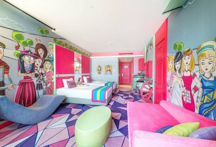 غرفة قياسية متصلة, The Land of Legends Kingdom Hotel