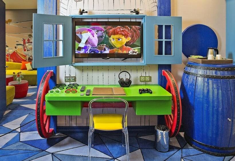 جناح مزود بتراس, The Land of Legends Kingdom Hotel