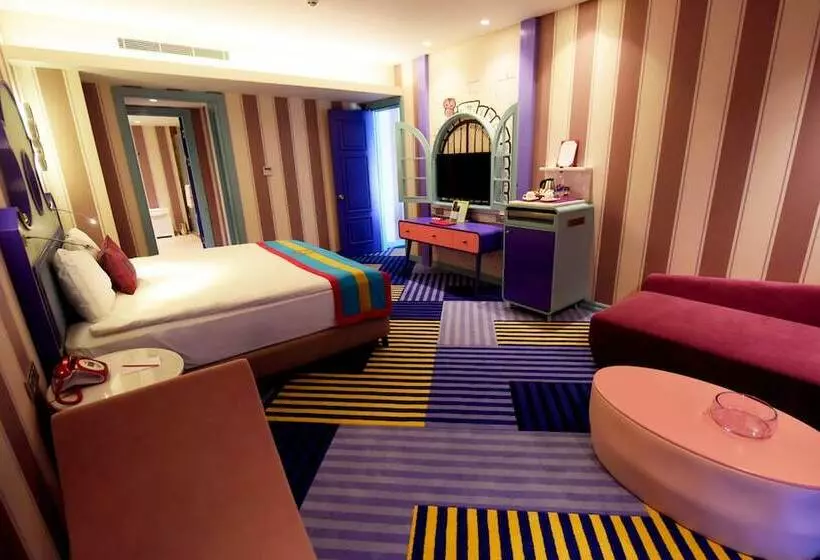 ジュニアスイート, The Land of Legends Kingdom Hotel