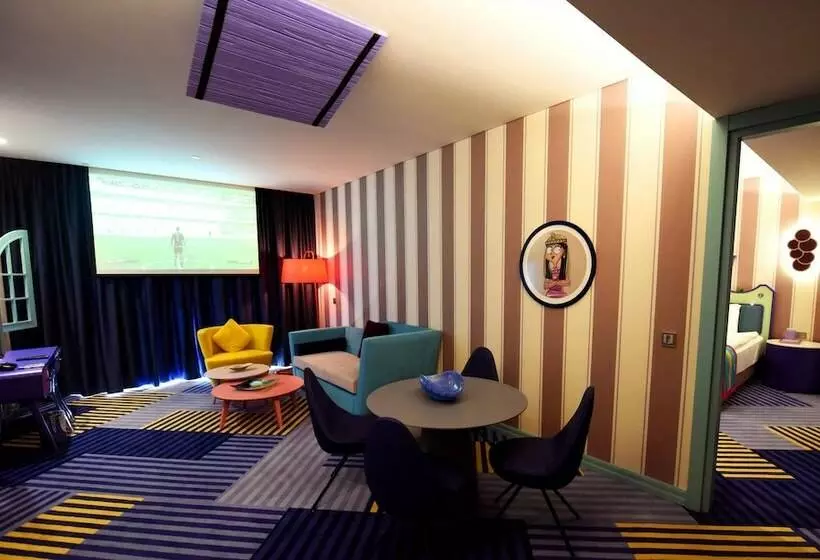 ジュニアスイート, The Land of Legends Kingdom Hotel