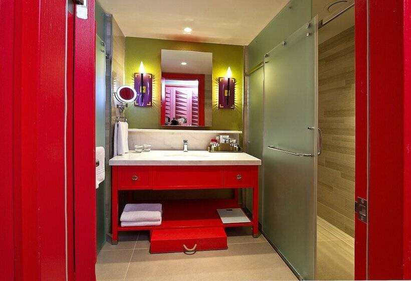 جناح جونيور, The Land of Legends Kingdom Hotel