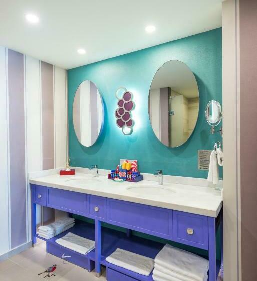 جناح عائلي, The Land of Legends Kingdom Hotel