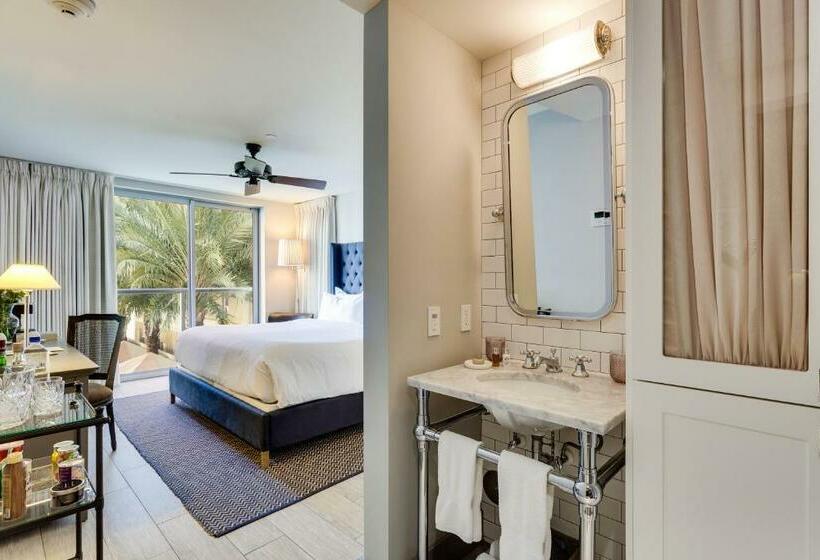 חדר סטנדרט עם מיטת קינג, The Plymouth South Beach