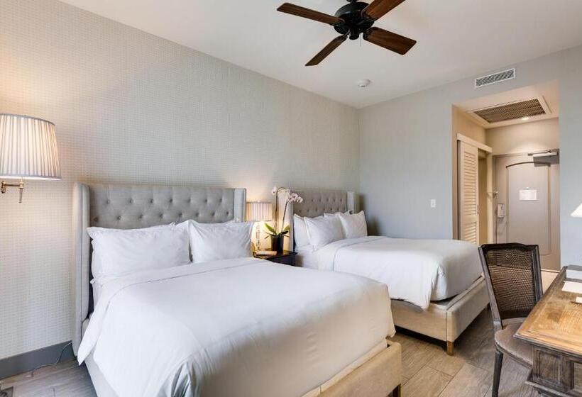 חדר סטנדרט נוף לבריכה, The Plymouth South Beach