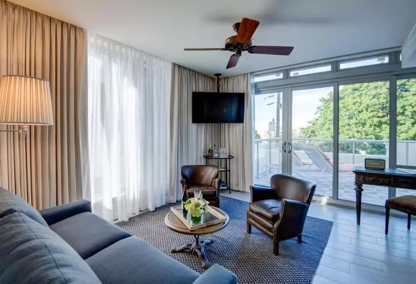 Suite with Terrace, The Plymouth South Beach