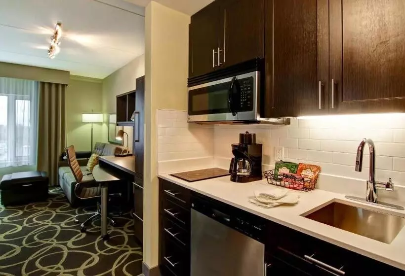 キングサイドベッドのスタンダードワンルーム, Towneplace Suites By Marriott Kincardine