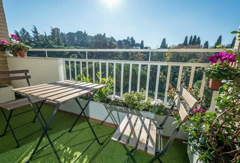 اتاق لوکس با بالکن, Happy Holiday In Rome B&b