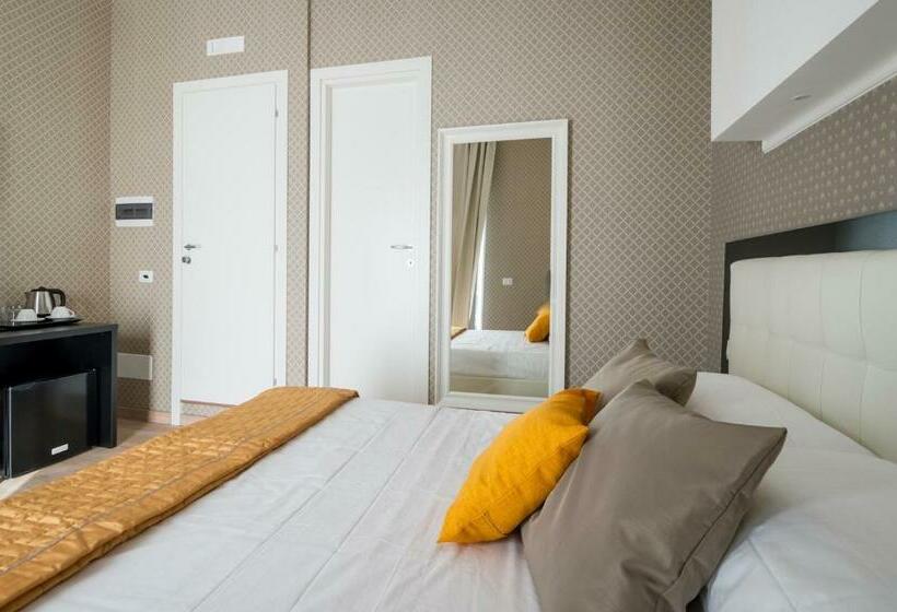 اتاق لوکس با بالکن, Happy Holiday In Rome B&b