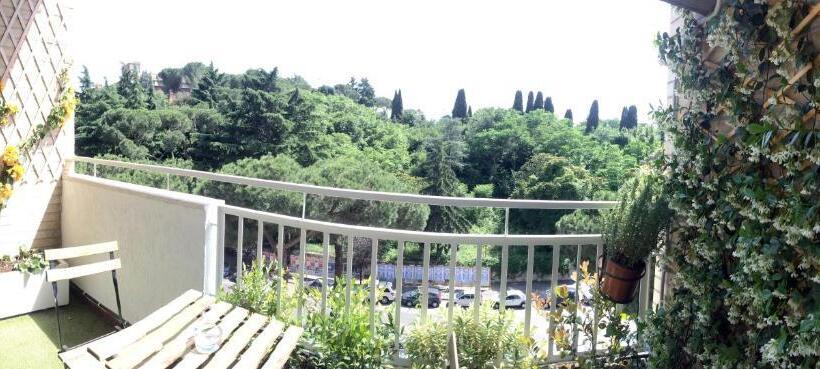 اتاق لوکس با بالکن, Happy Holiday In Rome B&b