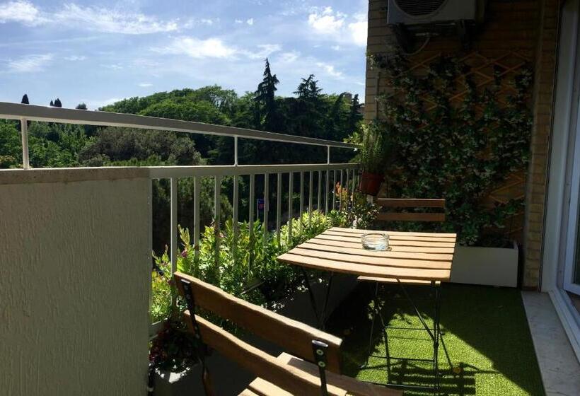 اتاق لوکس با بالکن, Happy Holiday In Rome B&b