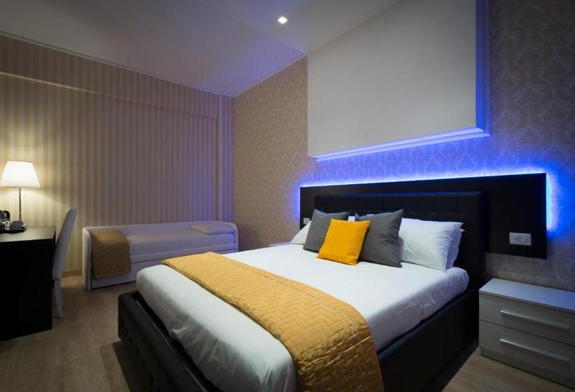 اتاق خانوادگی, Happy Holiday In Rome B&b