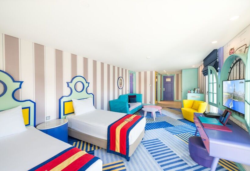 جناح جونيور, The Land of Legends Kingdom Hotel